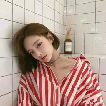 二楼传来的歌声